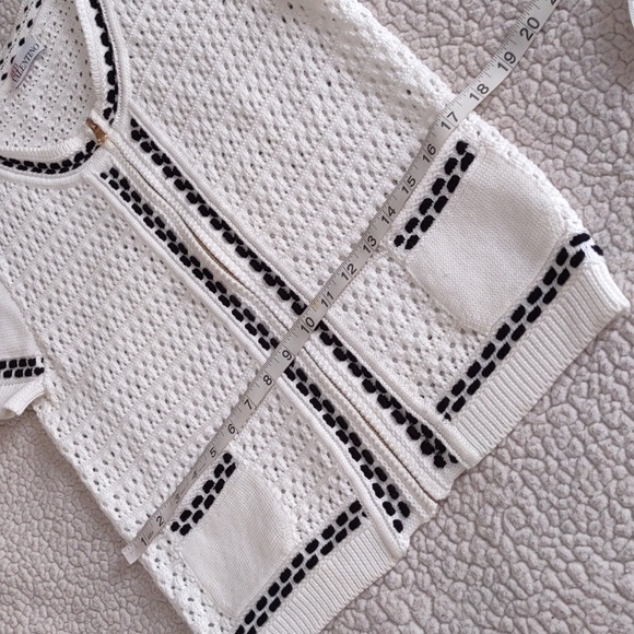 Red Valentino Size Large Crochet Knit Short Sleeve Front Zip Sweater - Picture 6 of 16